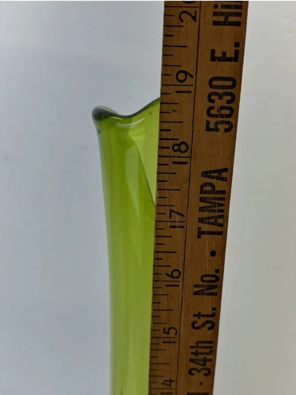 Vintage 19” Avocado Green Swung Vase Footed Flower Base MCM Viking LE Smith